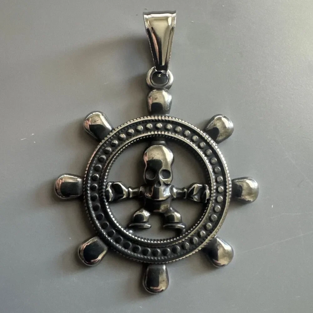 Skull Skeleton Nautical Ship Stainless Steel Pendant 24 Inch Box Chain Captain